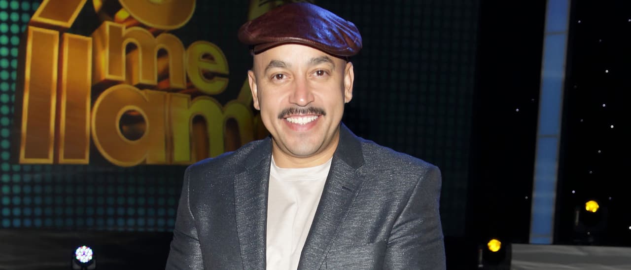Lupillo Rivera oculta tatuaje de su ex con otro dedicado a su madre