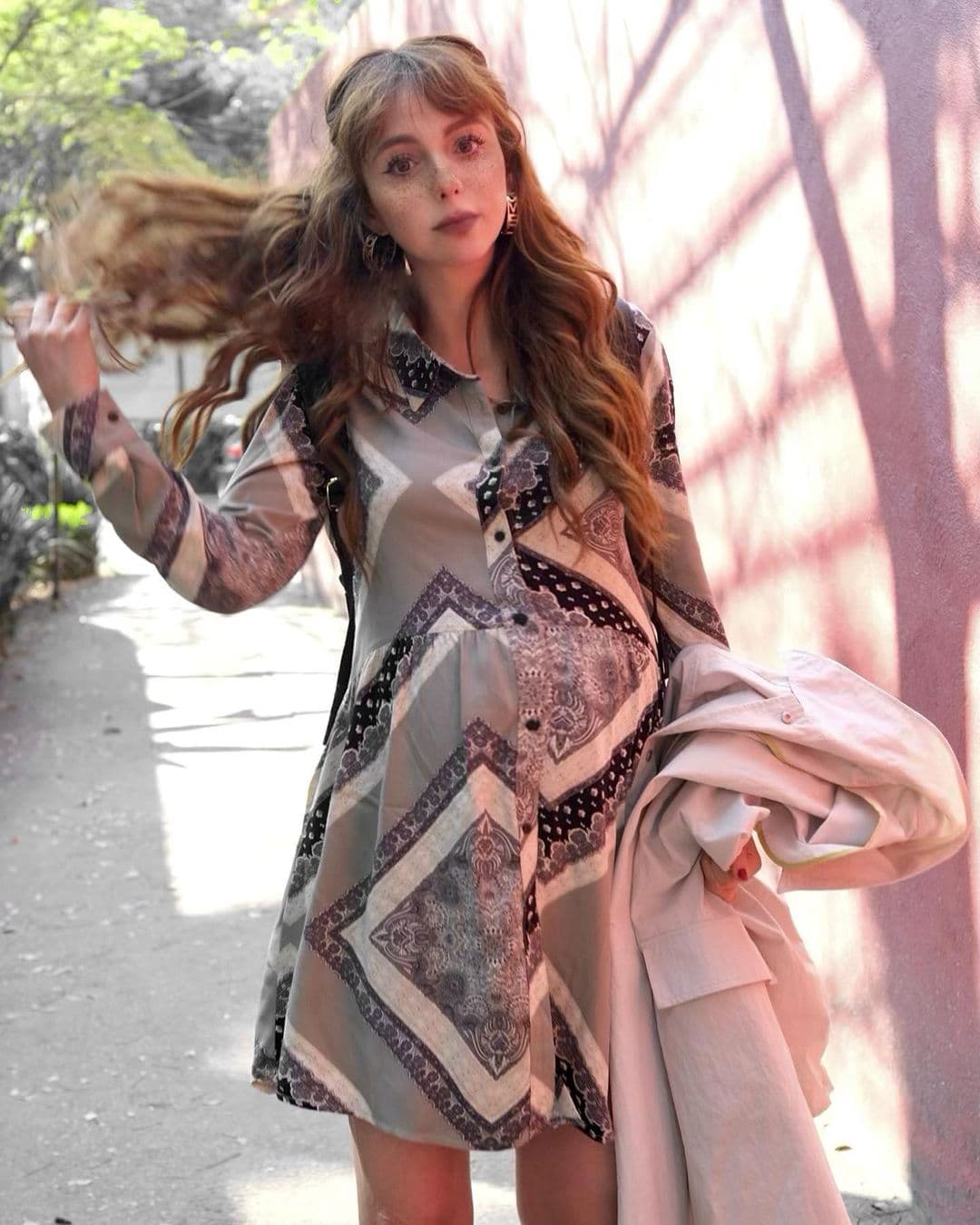 Natalia Téllez presume su avanzado embarazo y fans reaccionan: “Te ves más linda que nunca”