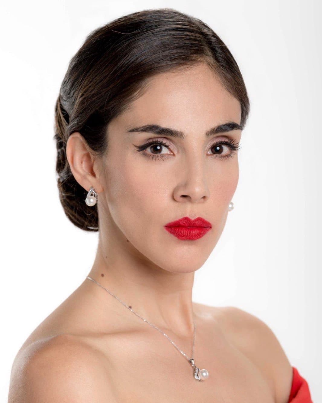 ‘Paola Miranda’ usa labial rojo como ninguna otra primera dama se atrevió en México