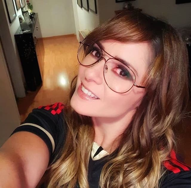 De igual manera, el actor de 'Alma de Ángel' mantuvo una relación con la también actriz Elba Jiménez, de quien, recientemente, habló durante una entrevista con el conductor Yordi Rosado. "Yo estaba muy envuelto en la enfermedad y tenía actos de mal juicio y, ese, precisamente fue uno de ellos, pero yo no podía evadir lo que era evidente. Yo pedí perdón a mi familia, perdón por faltarles al honor, sobre todo a Fernanda, por haberla traicionado", confesó.