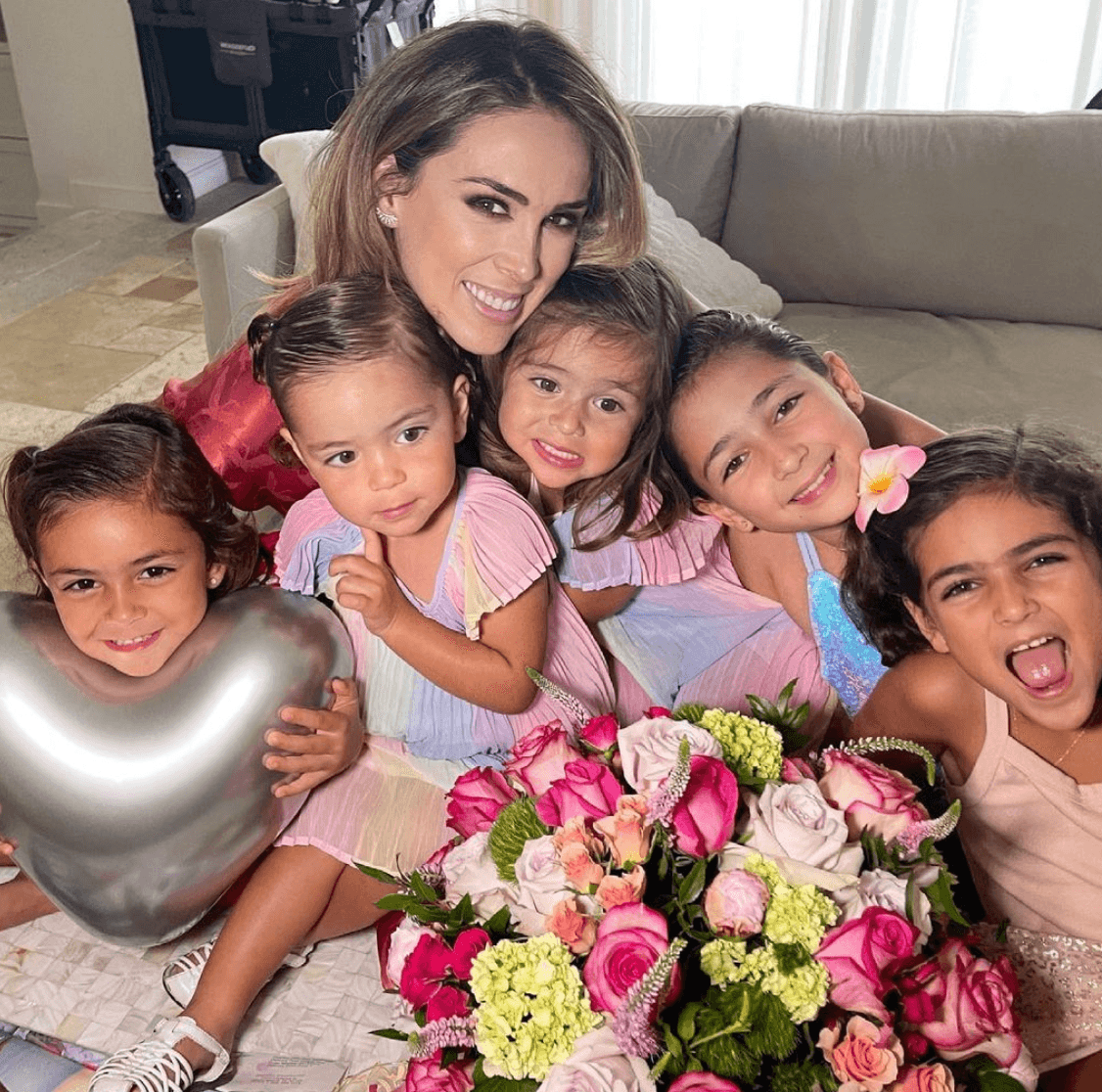 ¿Jacky Bracamontes busca tener un niño? Así responde