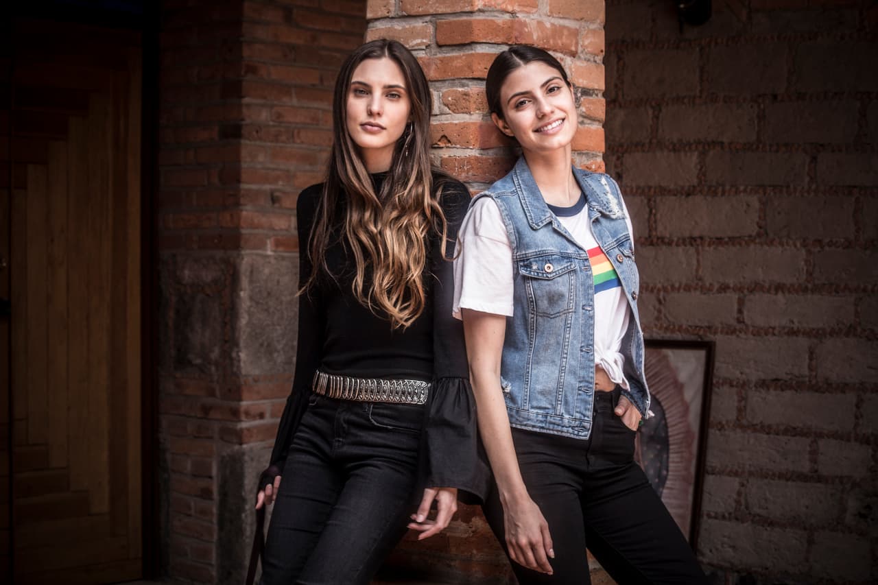 “La historia me ayudó a encontrar un poco de luz”: Juliantina une al mundo con su amor
