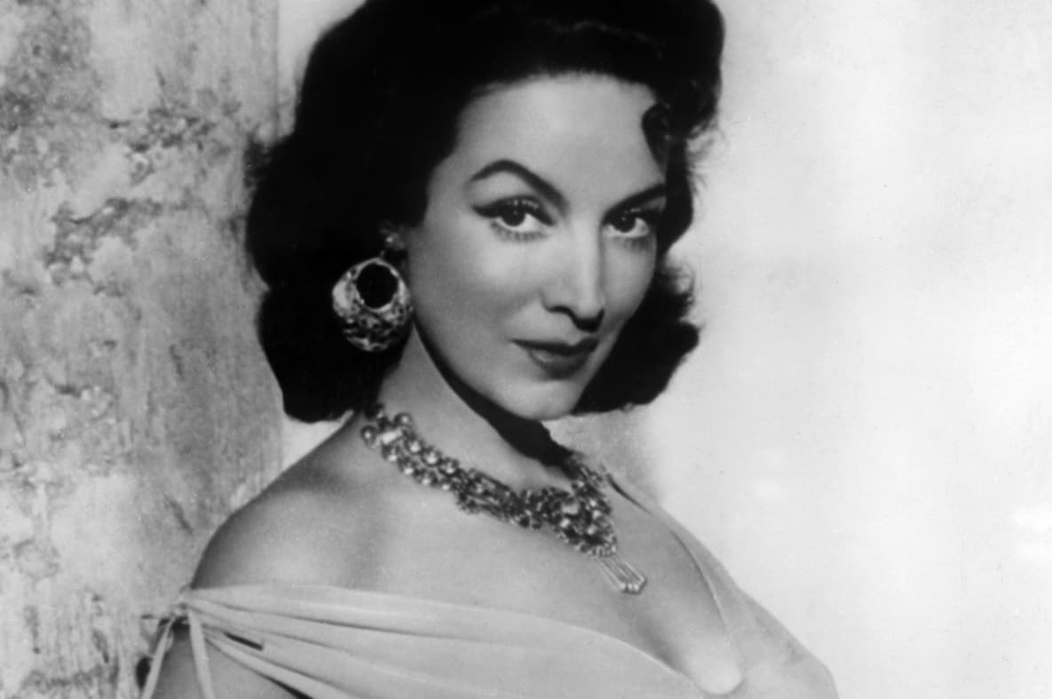 Saquean tumba de María Félix en panteón