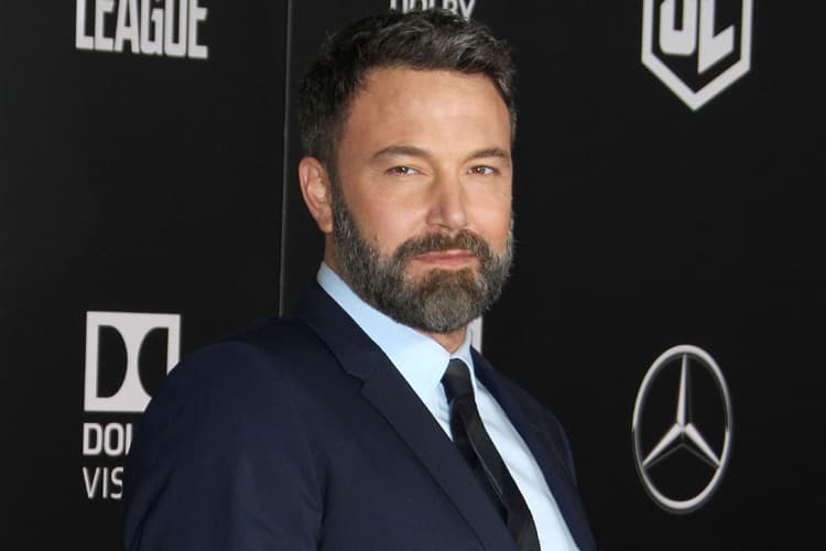 Aseguran que Ben Affleck recayó en el alcohol