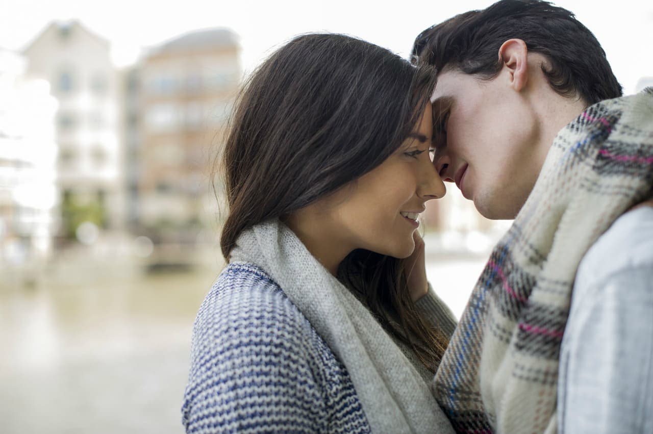 Conoce las cinco etapas del amor