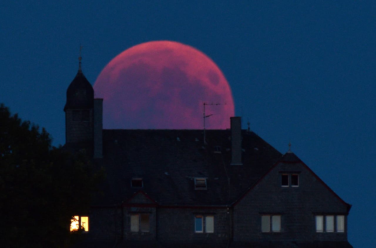 Eclipse Total de Luna: ¿cómo y cuándo verlo?