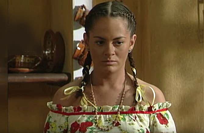 Su primer oportunidad la obtuvo en la telenovela 'La Mentira' en 1998.