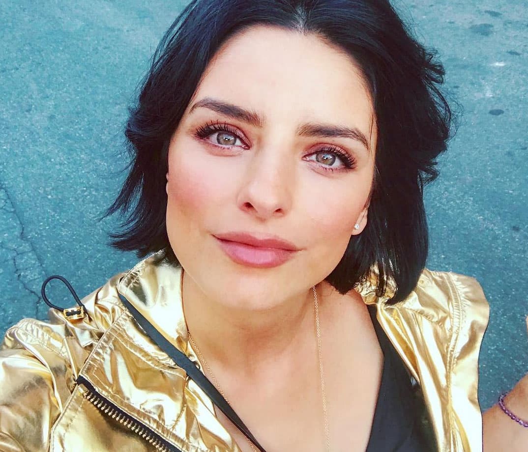 Aislinn Derbez revela sin tapujos cómo es la relación con su hijastra Lorenza